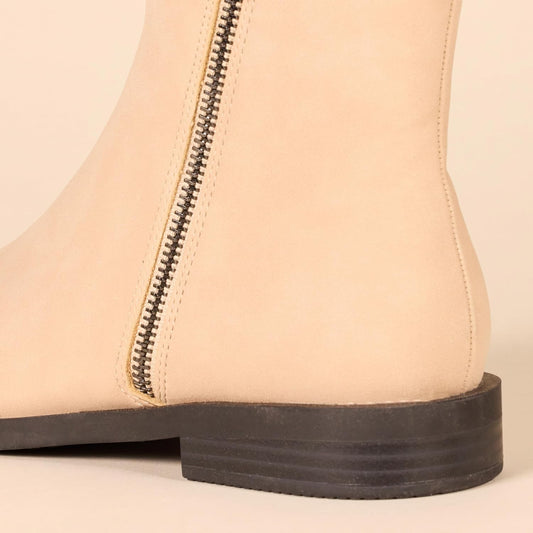 Amazon Essentials Women's Exterior Zip Flat Ankle Boot