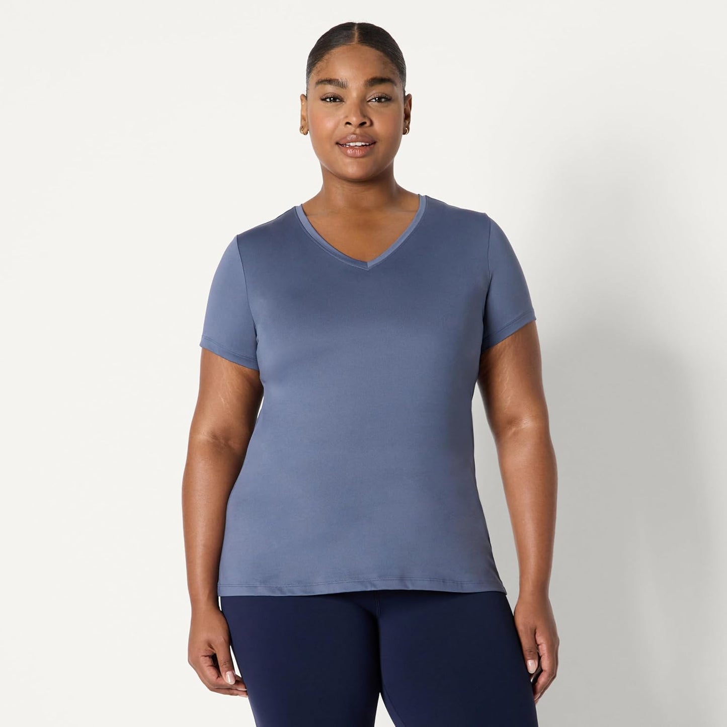 Amazon Essentials Women's Active Quick Dry Tech Stretch Short-Sleeve V-Neck T-Shirt (Available in Plus Size), Pack of 2