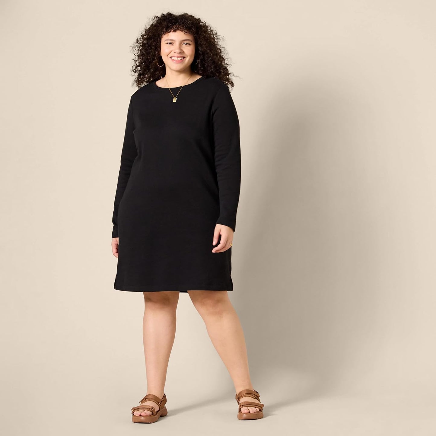 Amazon Essentials Women's Long Sleeve Crewneck Fleece Above-The-Knee Dress with Ribbed Detail