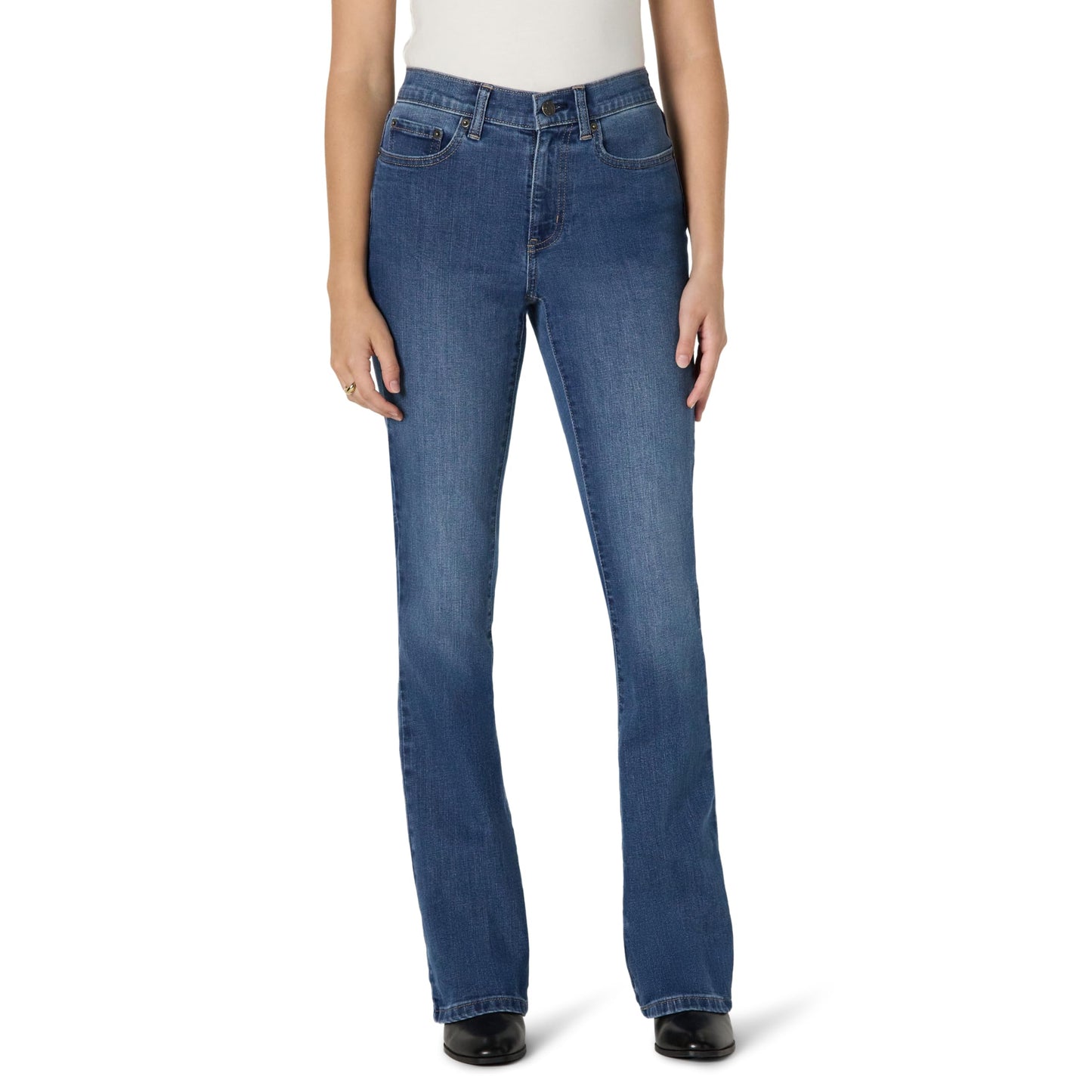 Amazon Essentials Women's Curvy Slim-Fit Mid-Rise Bootcut Jeans