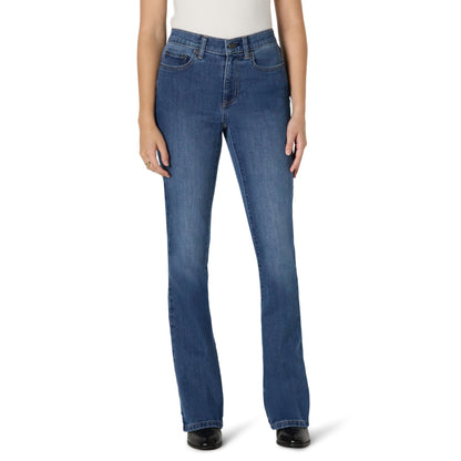 Amazon Essentials Women's Curvy Slim-Fit Mid-Rise Bootcut Jeans