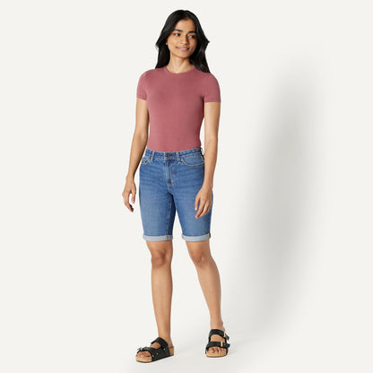 Amazon Essentials Women's Mid-Rise Slim Fit Bermuda Shorts with Pockets