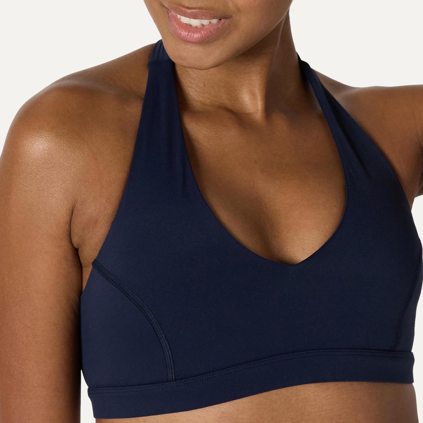Amazon Essentials Women's Active FormFlex Buttery Soft Light Support Halter V-Neck Sports Bra