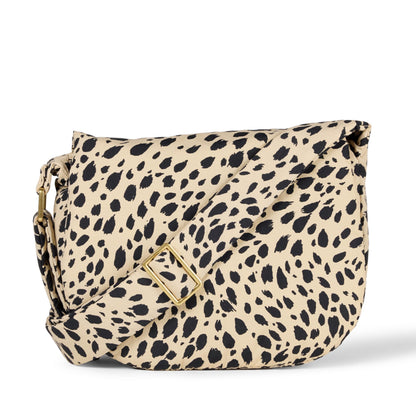 Amazon Essentials Women's Nylon Adjustable Crossbody Flap Bag