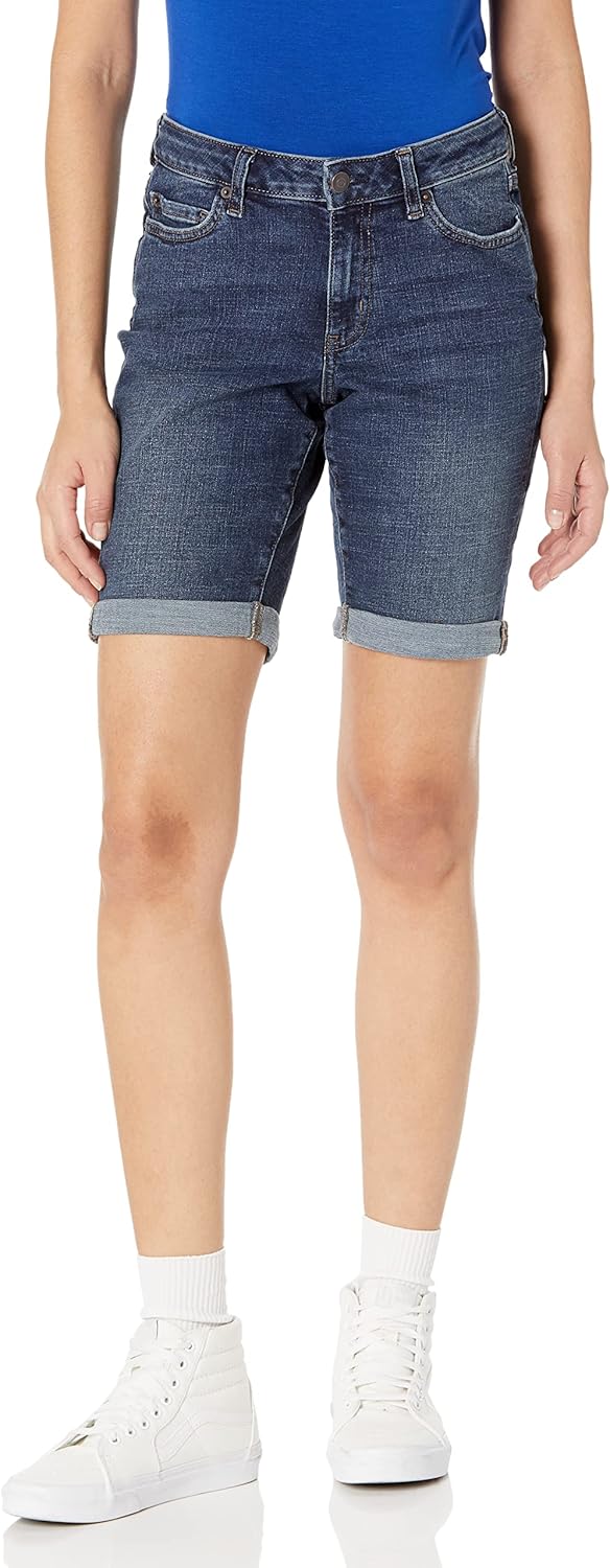 Amazon Essentials Women's Mid-Rise Slim Fit Bermuda Shorts with Pockets