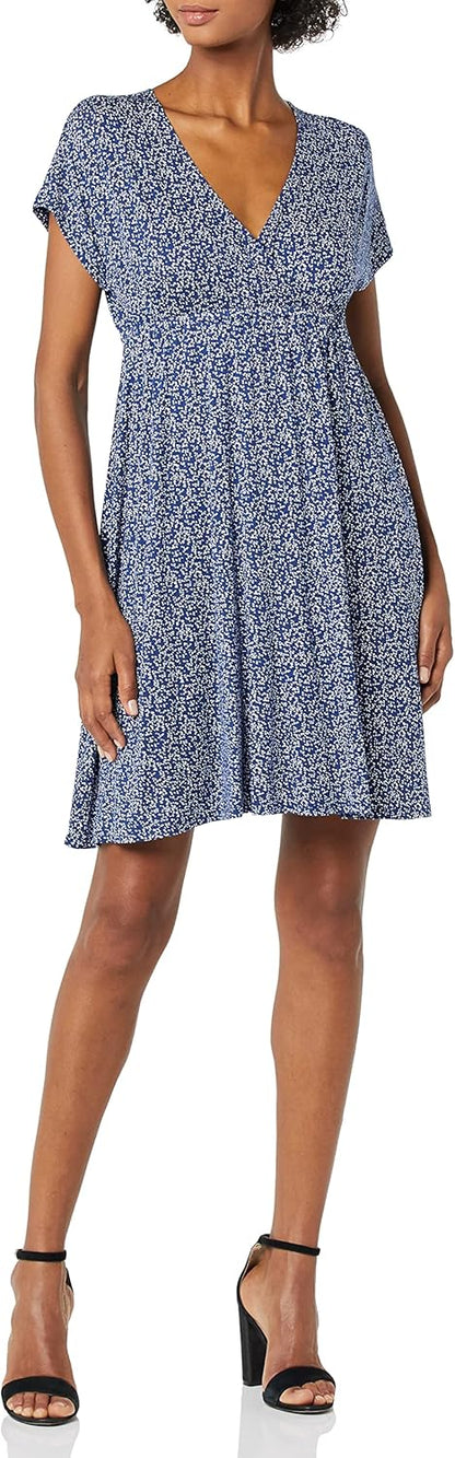 Amazon Essentials Women's Surplice V Neck Swing Dress (Available in Plus Size)
