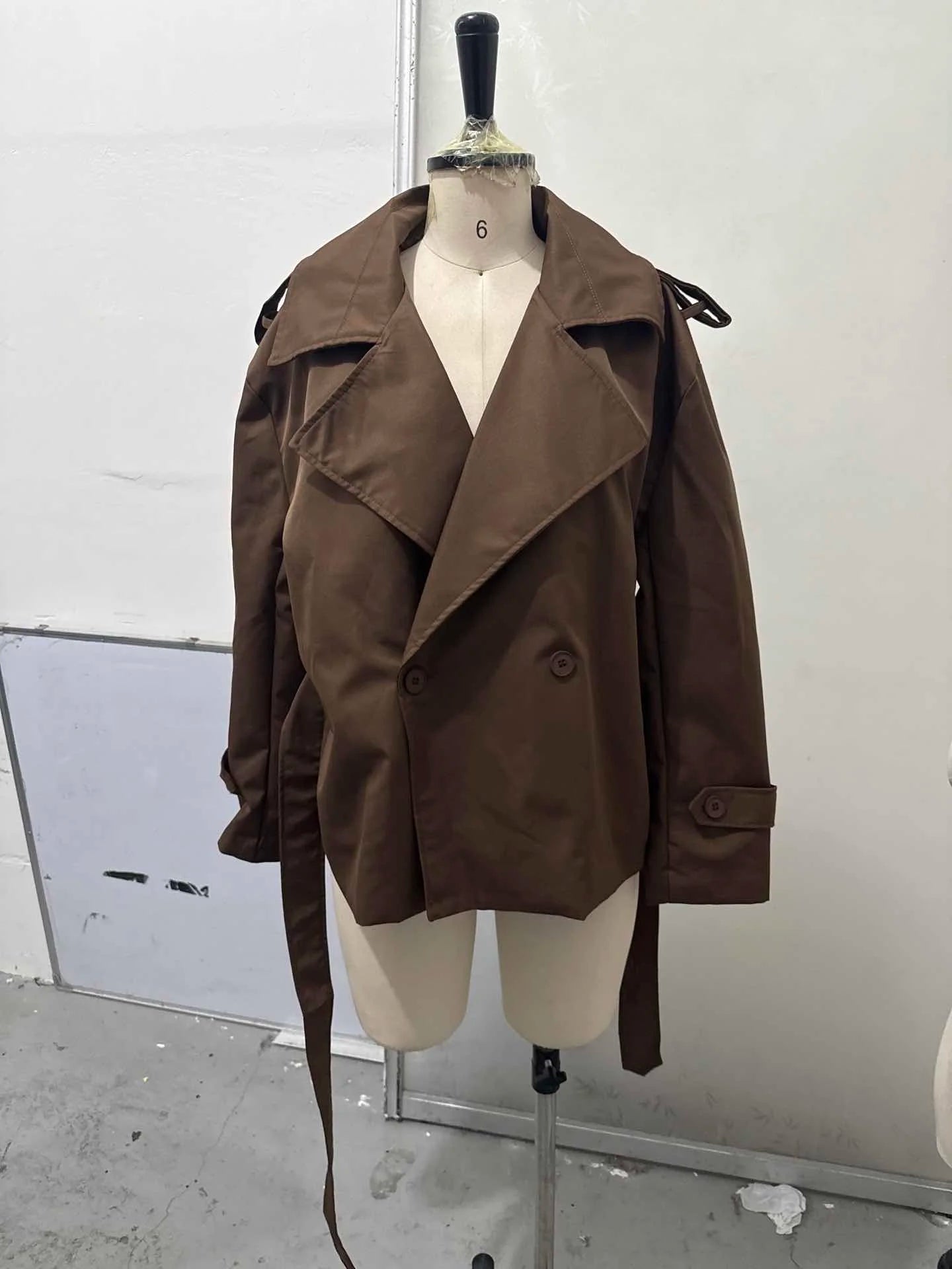 Solid Laepl Lace Up Trench Coat Women Fashion Full Sleeve Waist Cinching Short Windbreak 2026 New Autumn Office Commute Outwear